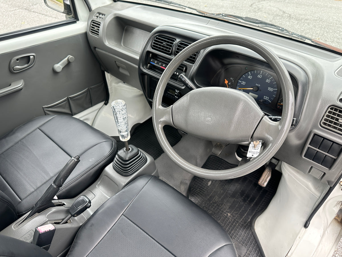 2000 SUZUKI CARRY - 4WD -FUEL INJECTED -2 SPEED TRANSFER-CASE - ONLY 28k MILES — LOT#945