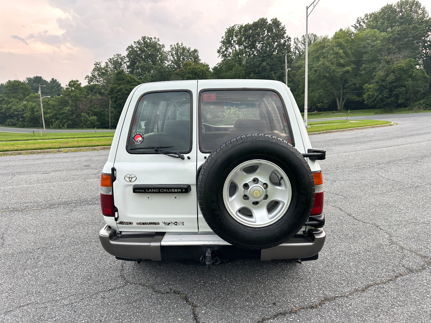 1997 TOYOTA LAND CRUISER FZJ80 VX-R 4WD - GCC SPEC - LEFT HAND DRIVE - 5 SPEED MANUAL - TRIPLE LOCKED - 56,203 Miles — LOT#859