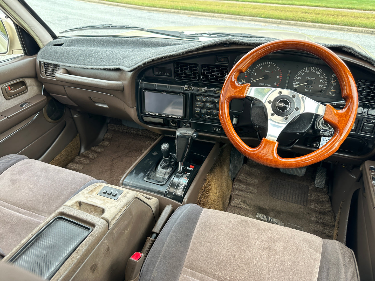 1992 Toyota Land Cruiser HDJ81 VX Limited - 4WD - TURBO DIESEL — LOT#657