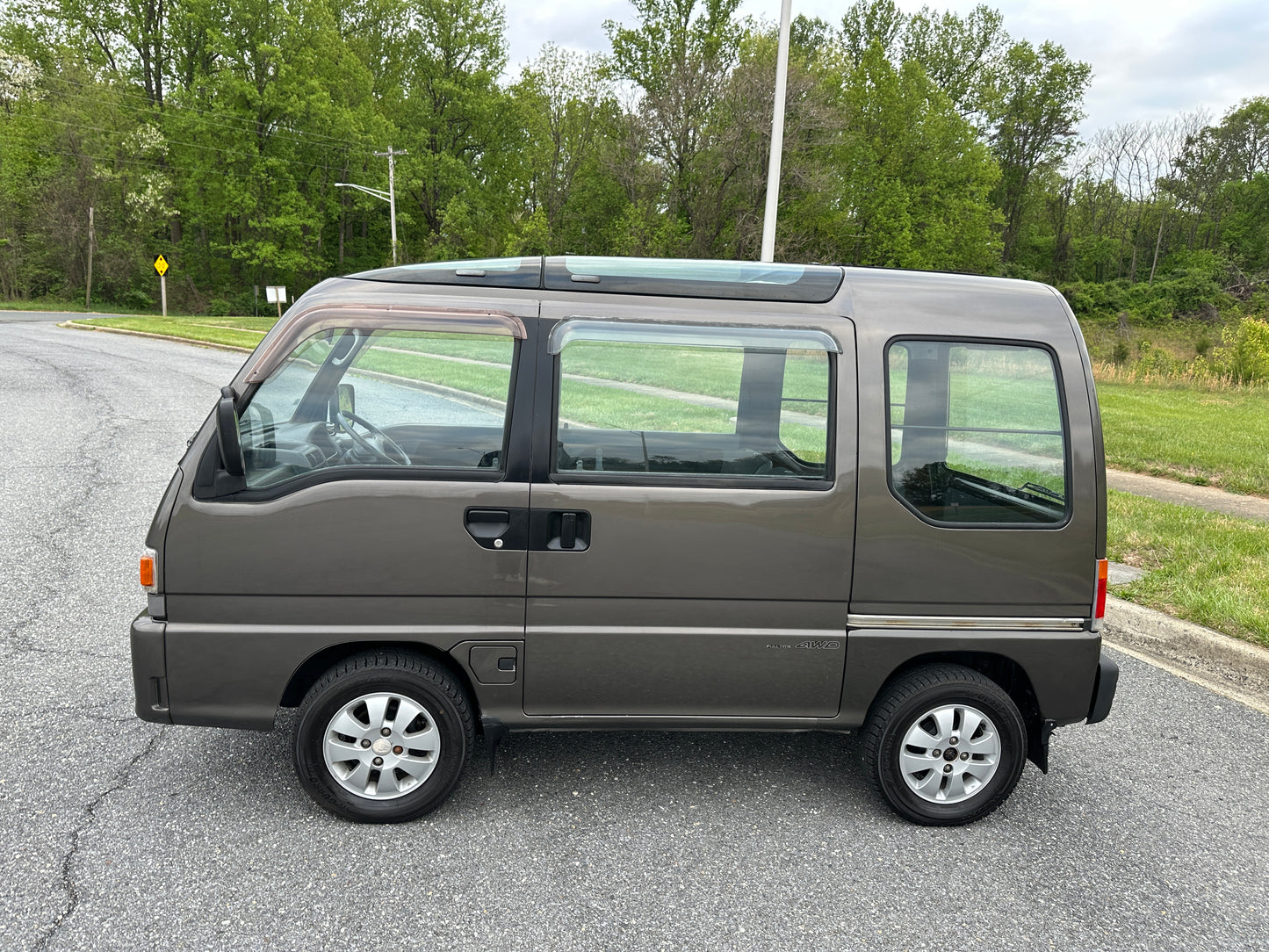 1992 SUBARU SAMBAR DIAS V-KV4 4WD - 5 SPEED — LOT#817