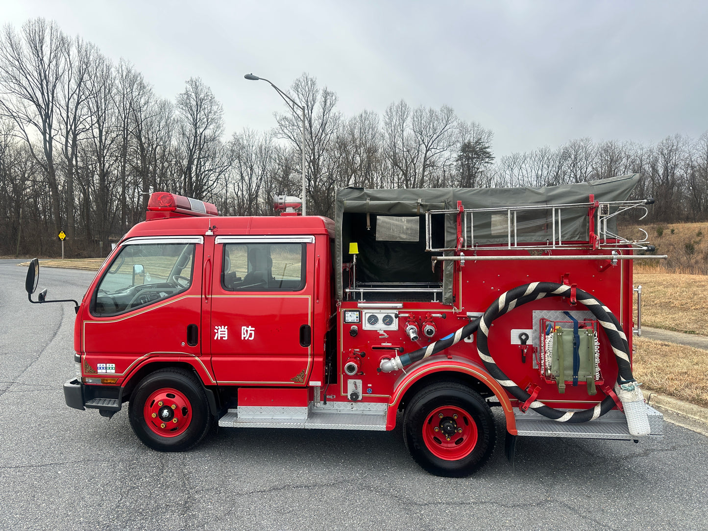 1999 MITSUBISHI CANTER FE53EB JAPANESE FIRE TRUCK - DIESEL - 13k Miles — LOT#723