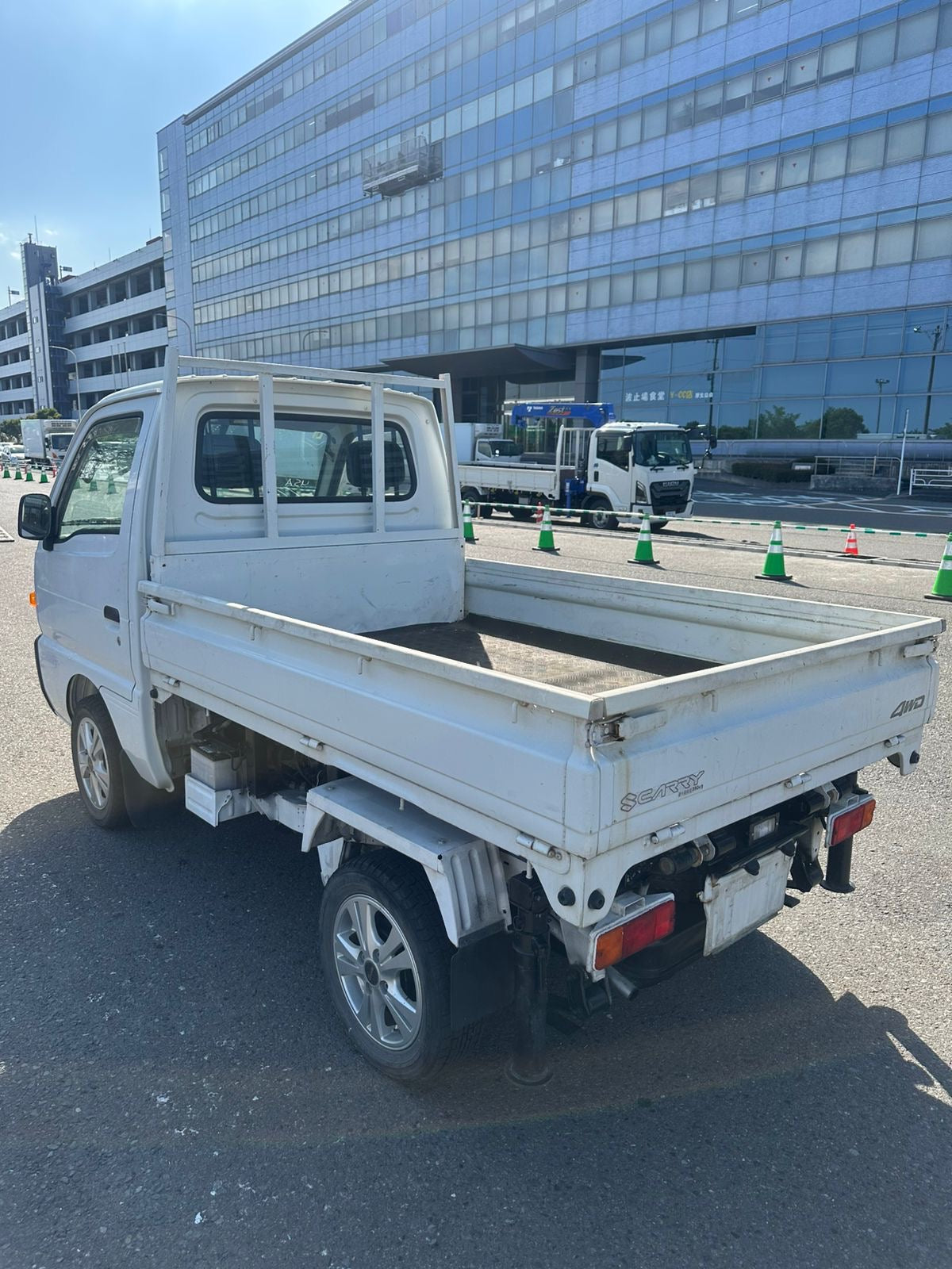 1995 SUZUKI CARRY SCISSOR LIFT DUMP 4WD - A/C - ONLY 8,446 Miles