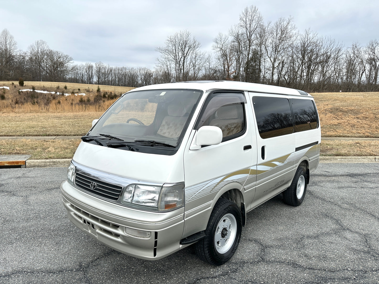 1995 TOYOTA HIACE SUPER CUSTOM KZH106