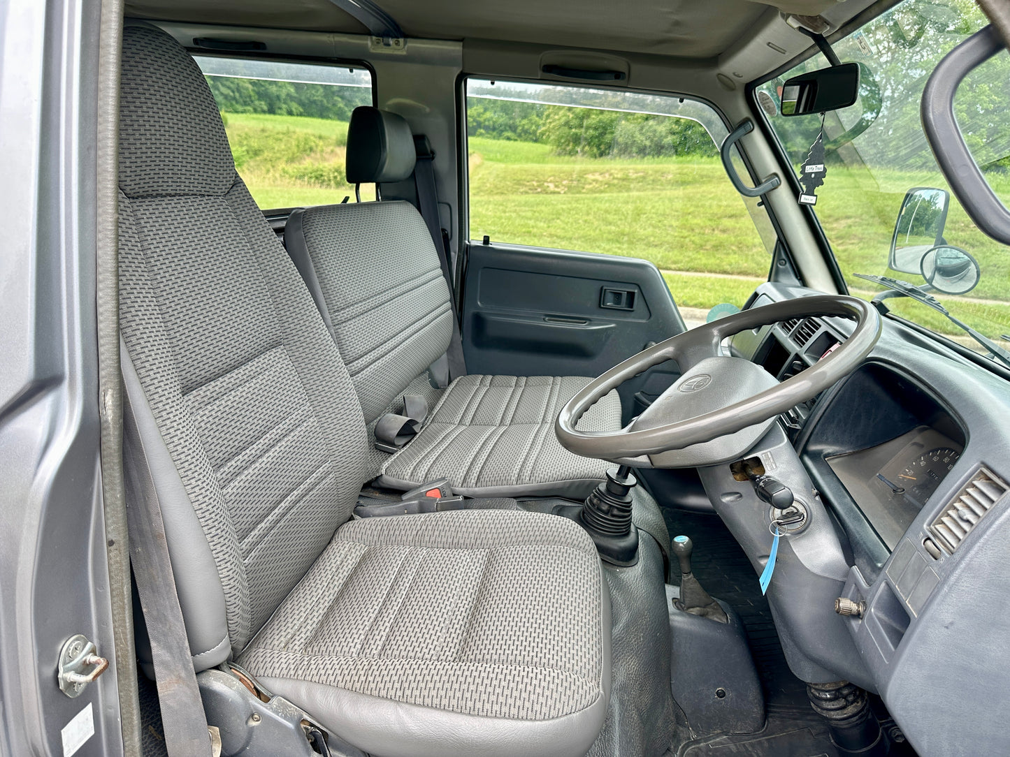 1997 TOYOTA TOYOACE LY161 DOUBLE-CAB TRUCK