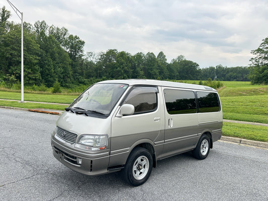 1998 TOYOTA HIACE SUPER CUSTOM LIMITED 4WD - TURBO DIESEL - LOT#910