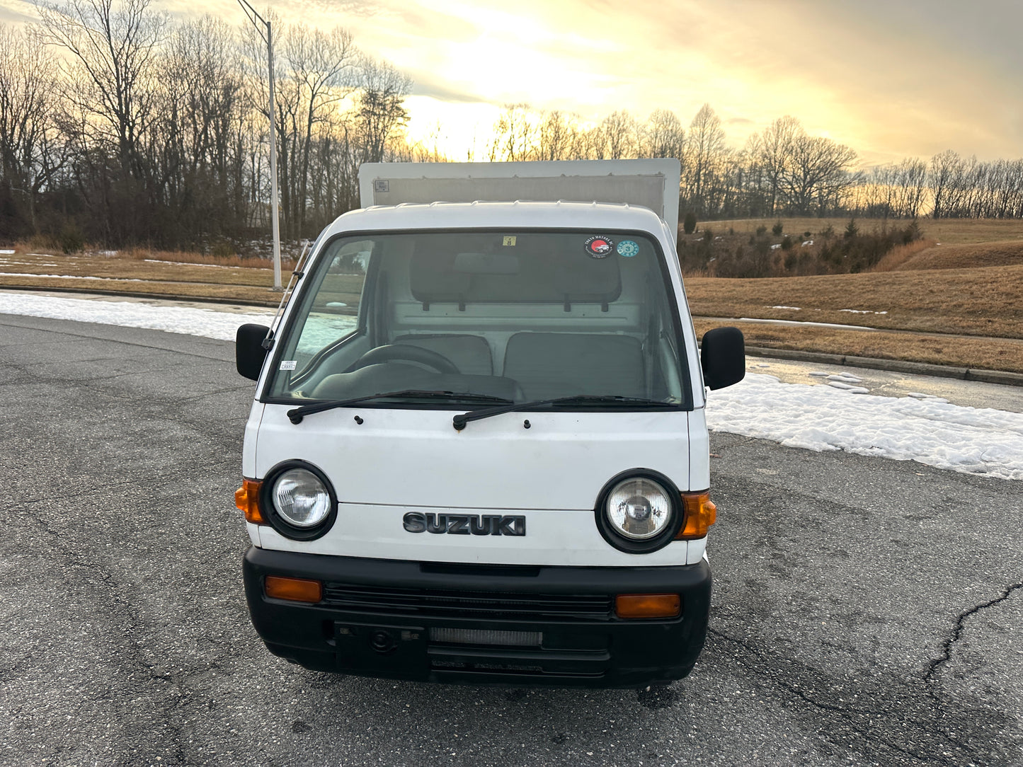 1996 SUZUKI CARRY FREEZER TRUCK - 25k MILES - A/C — LOT#780