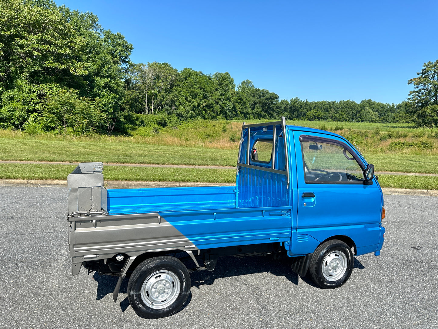 1995 MITSUBISHI MINICAB V-U41T