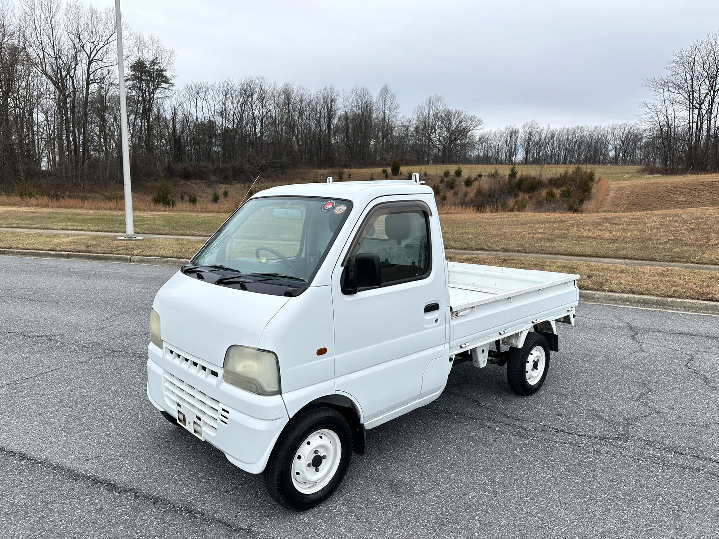 2000 SUZUKI CARRY - AUTOMATIC TRANSMISSION - A/C - 35k Miles — LOT#698