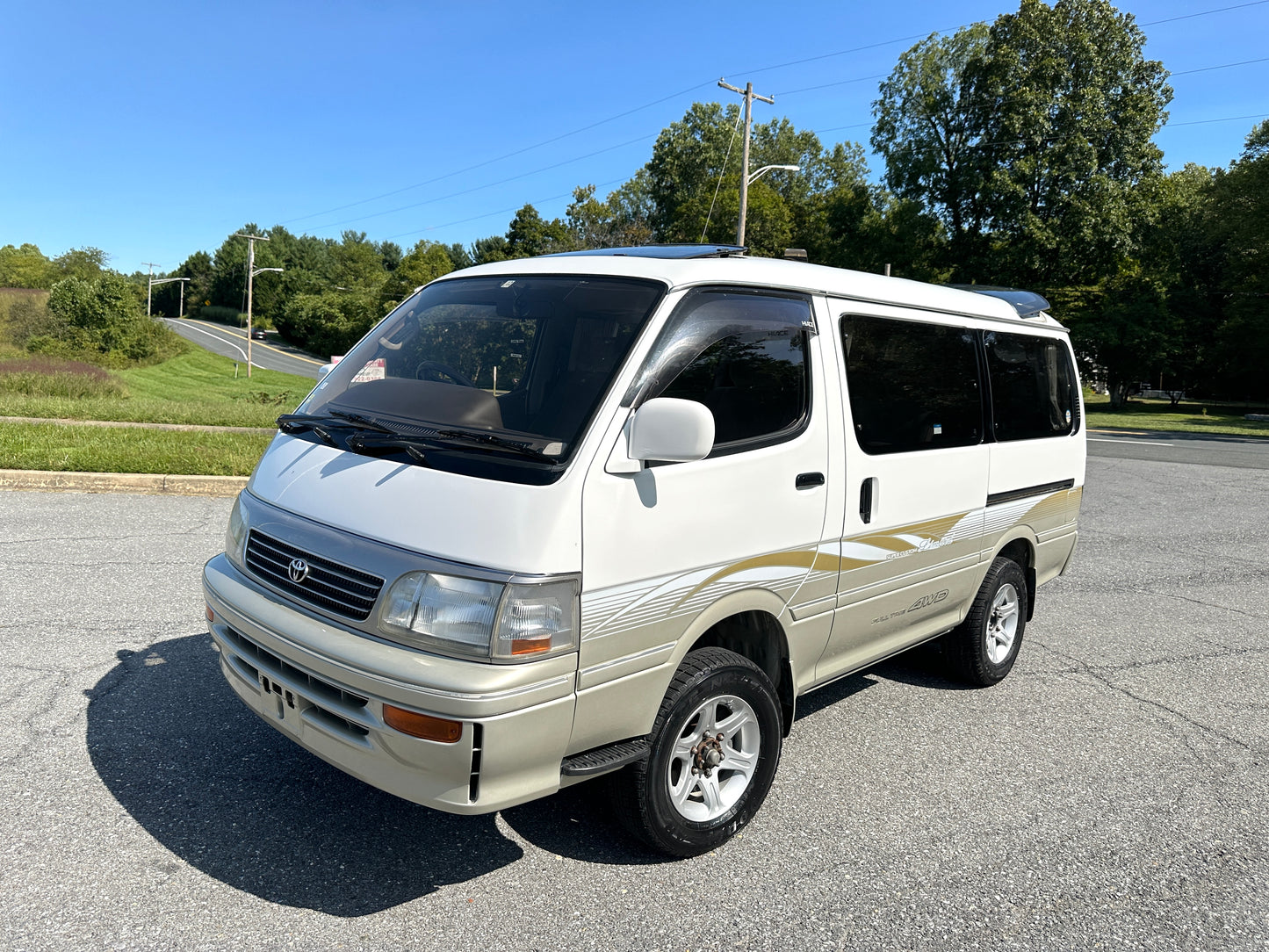 1995 TOYOTA HIACE SUPER CUSTOM KZH106