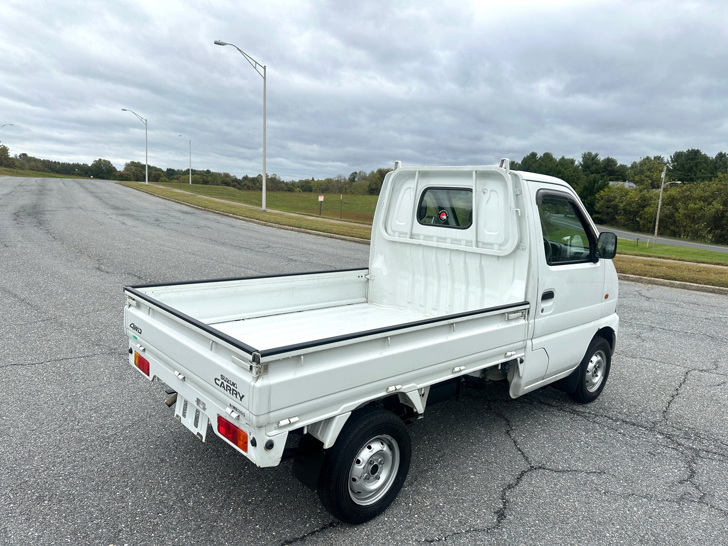 1999 SUZUKI CARRY -4WD -FUEL INJECTED -2 SPEED TRANSFER-CASE — LOT#671