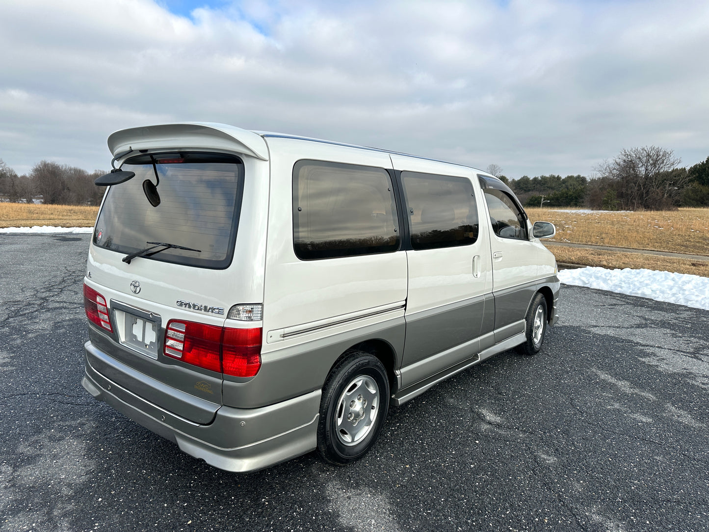 1999 TOYOTA GRAND HIACE LIMITED EXCELLENT EDITION 4WD - V6 GASOLINE — LOT#715