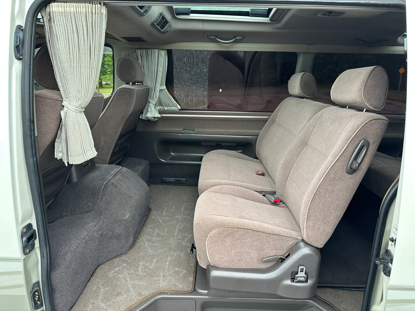 2000 TOYOTA HIACE SUPER CUSTOM LIVING SALOON EX 4WD — INTERCOOLER TURBO DIESEL