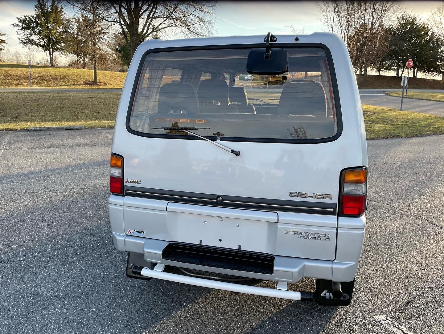 1988 MITSUBISHI DELICA STAR WAGON 4WD EXCEED P25W