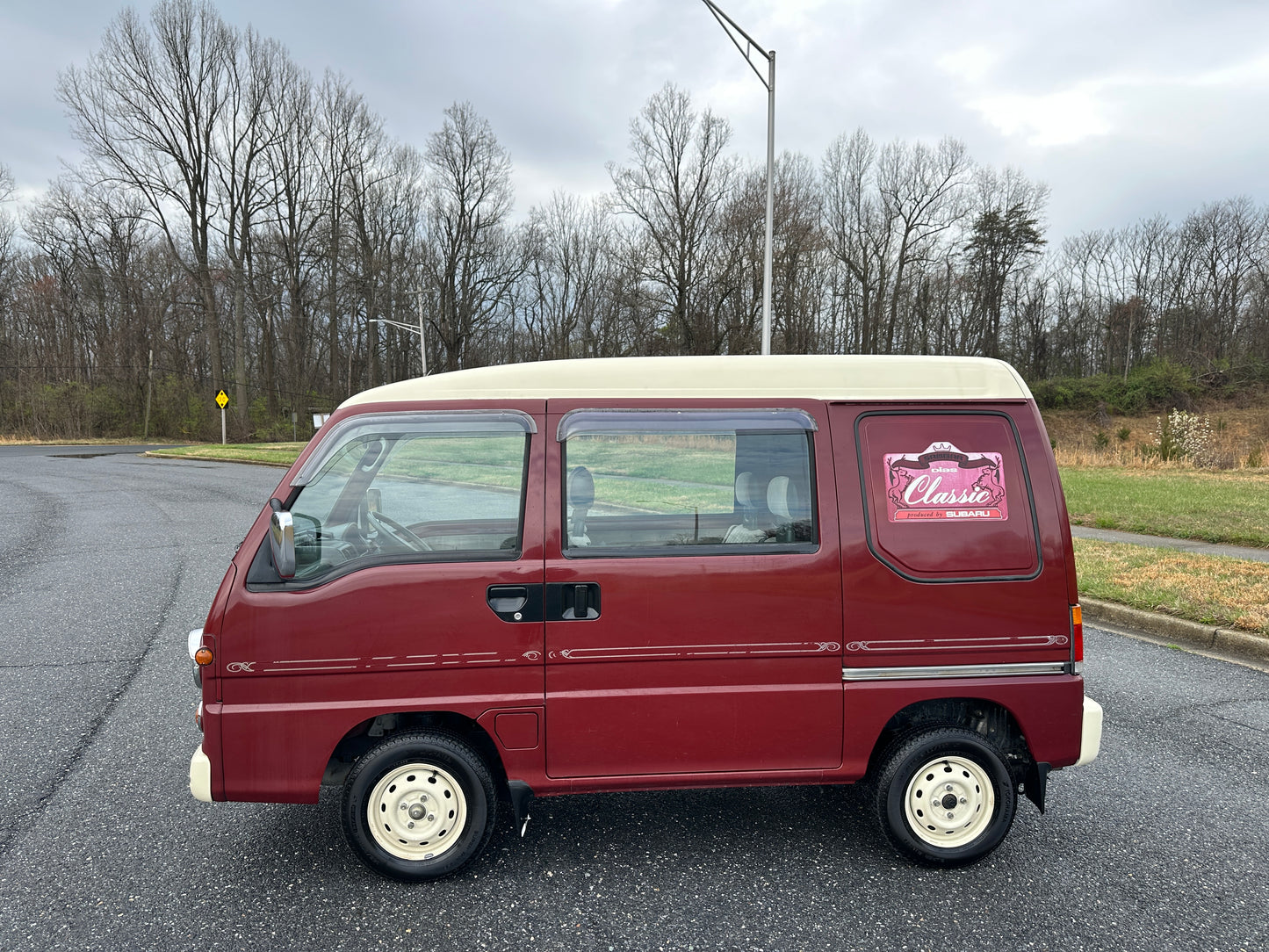 1995 SUBARU SAMBAR DIAS CLASSIC - 5 SPEED MANUAL — Lot#825