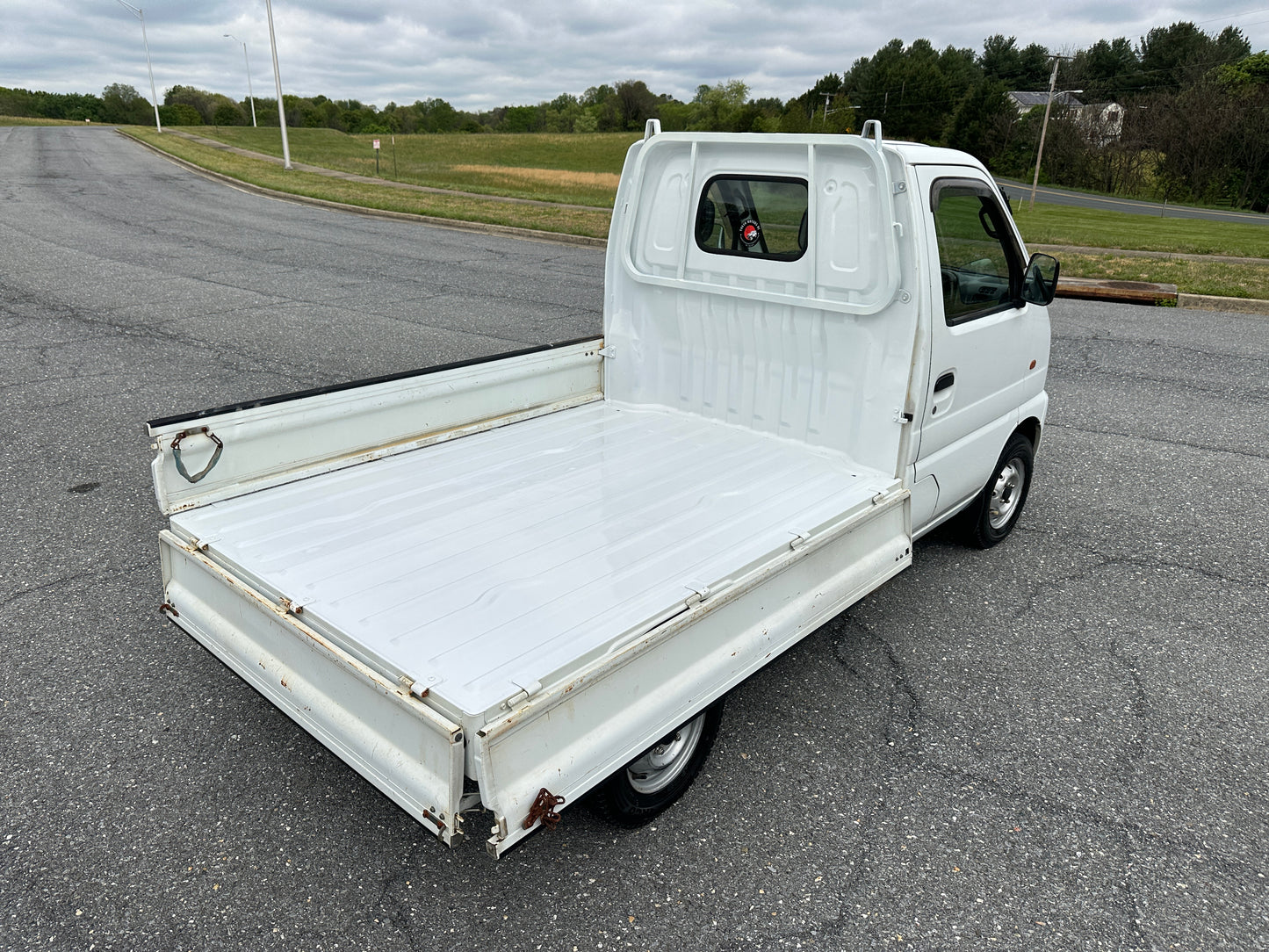 1999 SUZUKI CARRY -4WD - POWER WINDOWS - FUEL INJECTED - 2 SPEED TRANSFERCASE -A/C — LOT#848