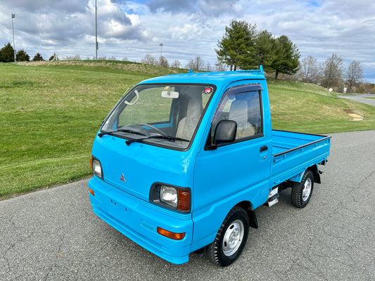 1995 MITSUBISHI MINICAB V-U42T