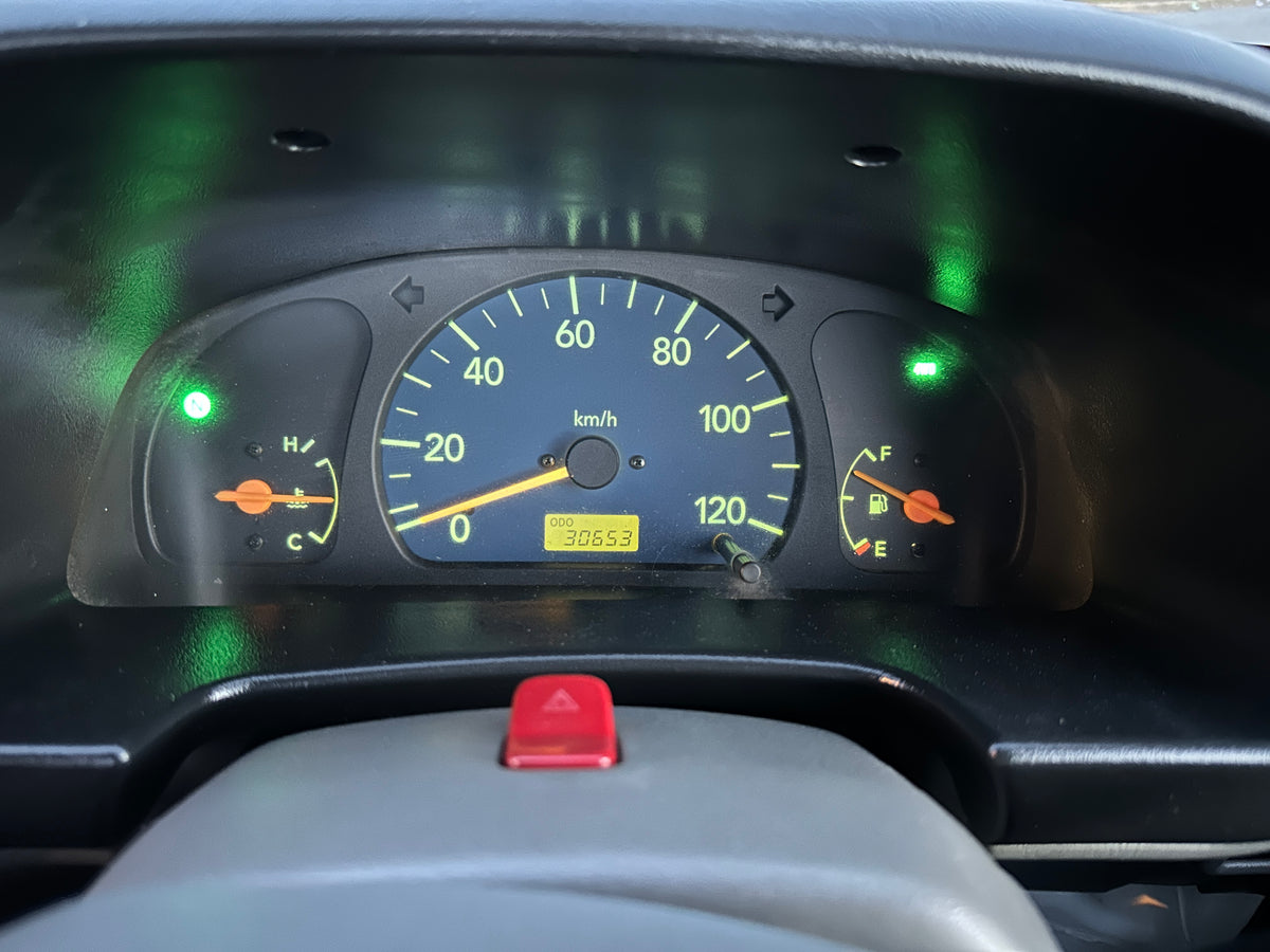 “UNICORN” 1999 SUZUKI CARRY TURBO 4WD - AUTOMATIC TRANSMISSION - A/C - 19k MILES — LOT#997