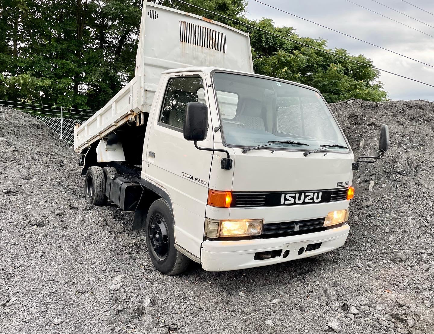 1991 ISUZU ELF 250 DUMP TRUCK NKR58E