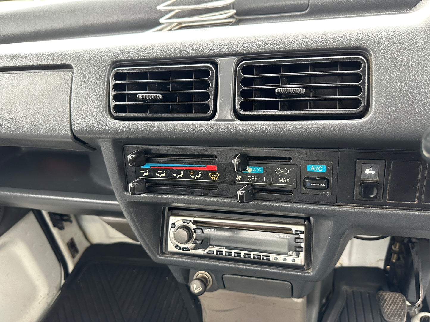 1993 HONDA ACTY SDX 4WD - AIR CONDITIONING — LOT#646