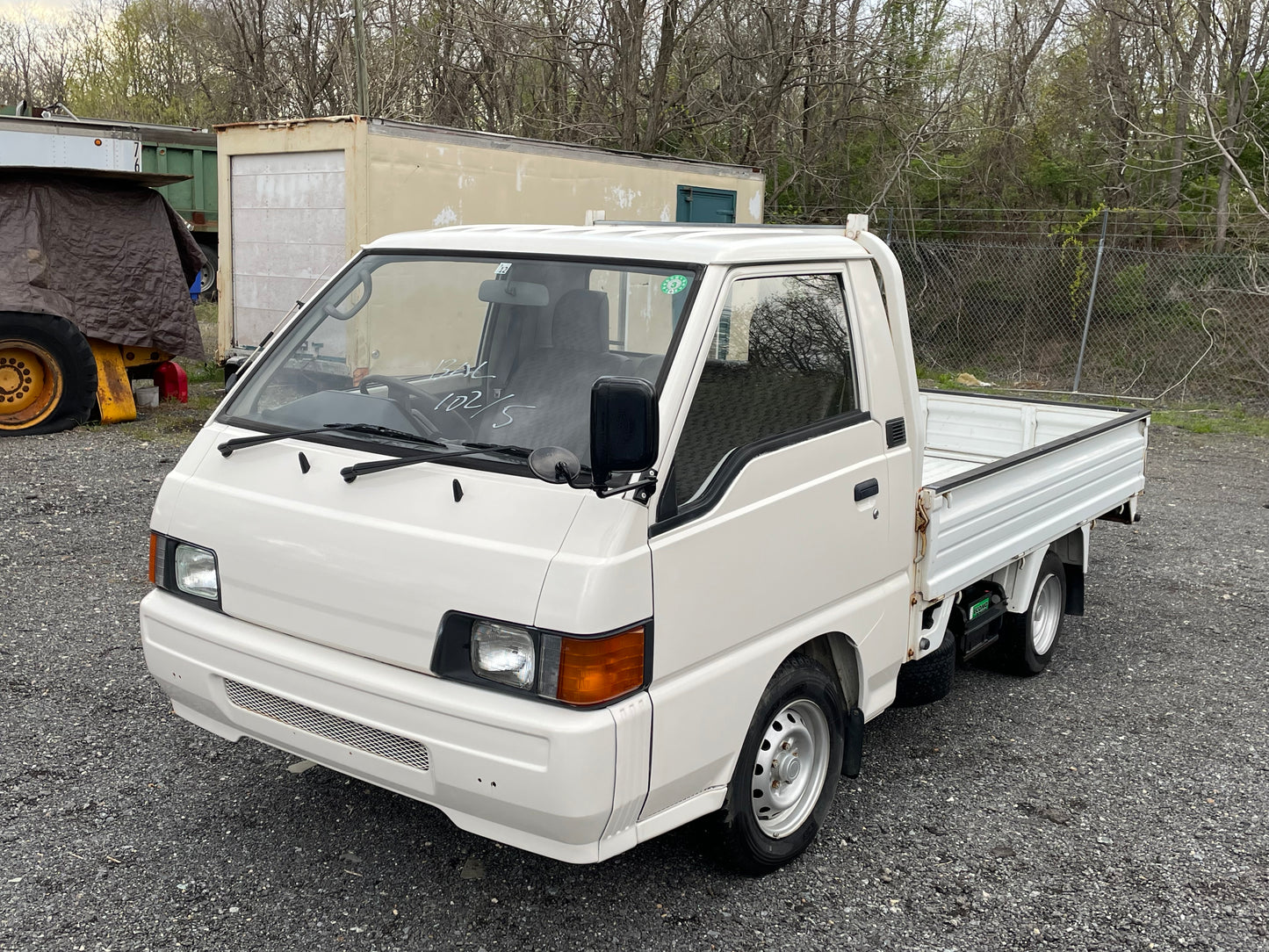 1996 MITSUBISHI DELICA P02