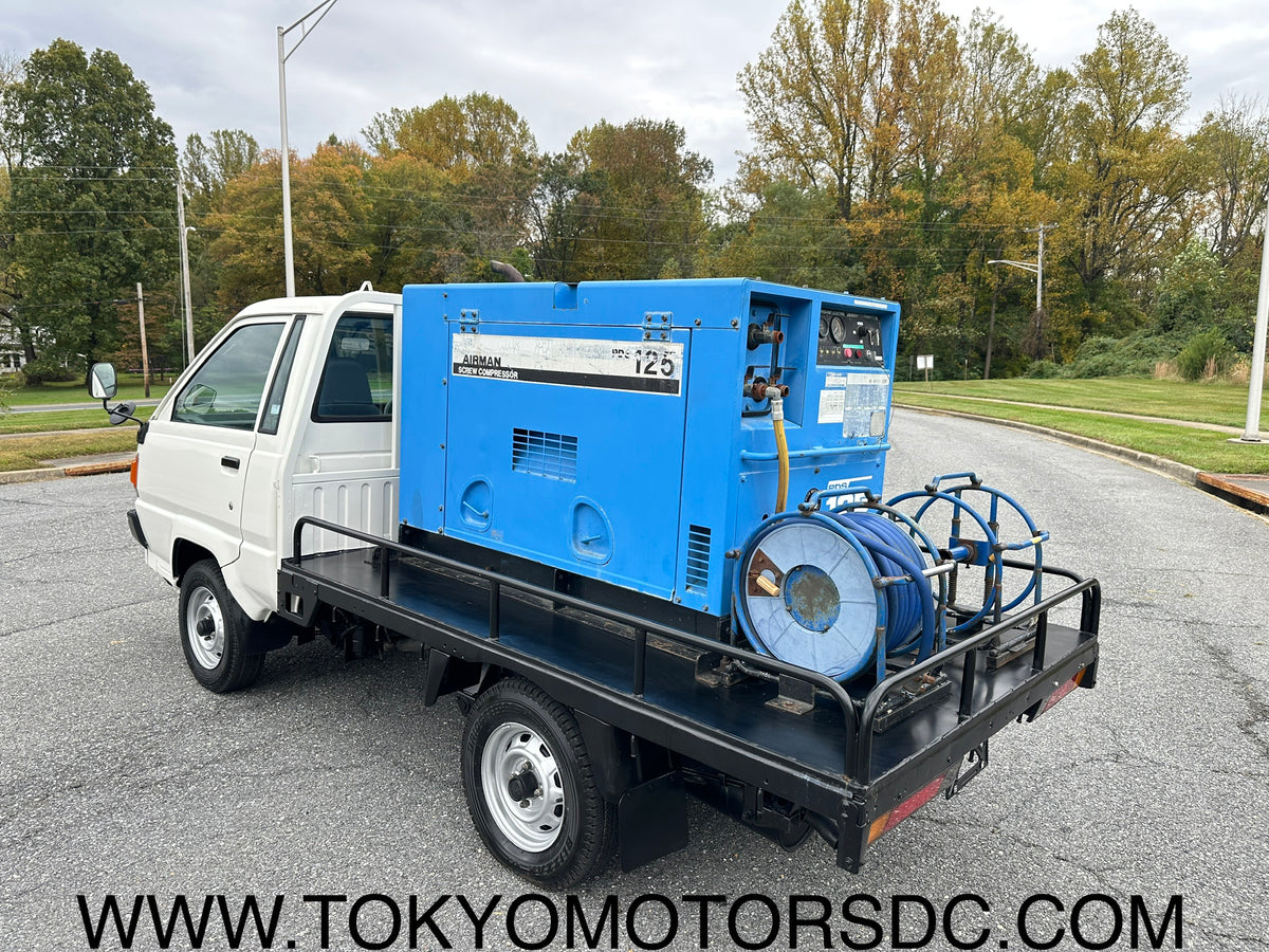 1992 TOYOTA TOWNACE AIR COMPRESSOR TRUCK - DIESEL - 17k MILES — LOT#958