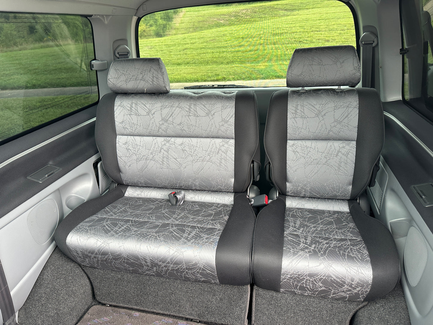 2000 TOYOTA TOURING HIACE - GASOLINE - 47,239 MILES — LOT#765