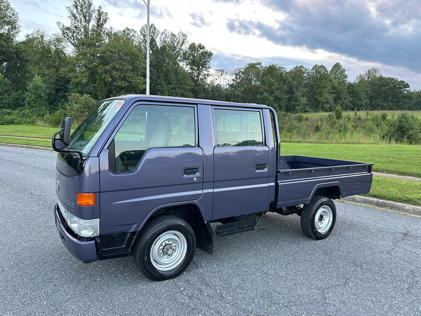 1999 TOYOTA TOYOACE 4WD DOUBLE CAB LY162 - DIESEL - 5 SPEED - 36k Miles — LOT#925