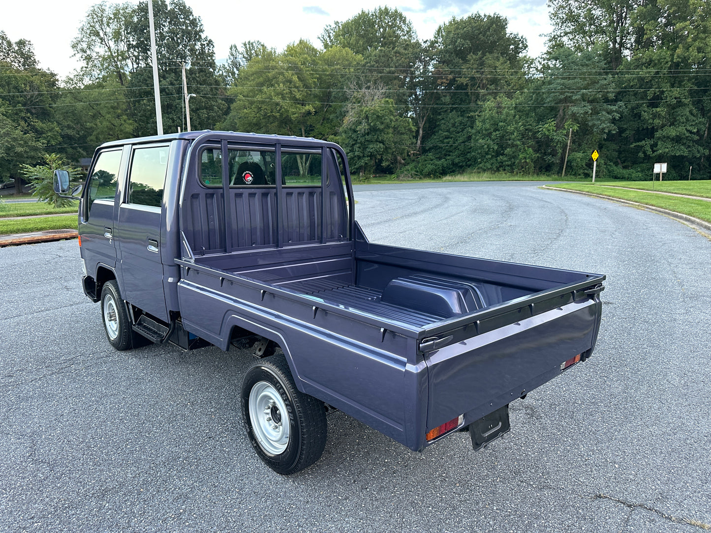 1999 TOYOTA TOYOACE 4WD DOUBLE CAB LY162 - DIESEL - 5 SPEED - 36k Miles — LOT#925