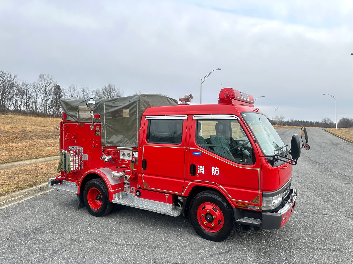 1999 MITSUBISHI CANTER FE53EB JAPANESE FIRE TRUCK - DIESEL - 13k Miles — LOT#723