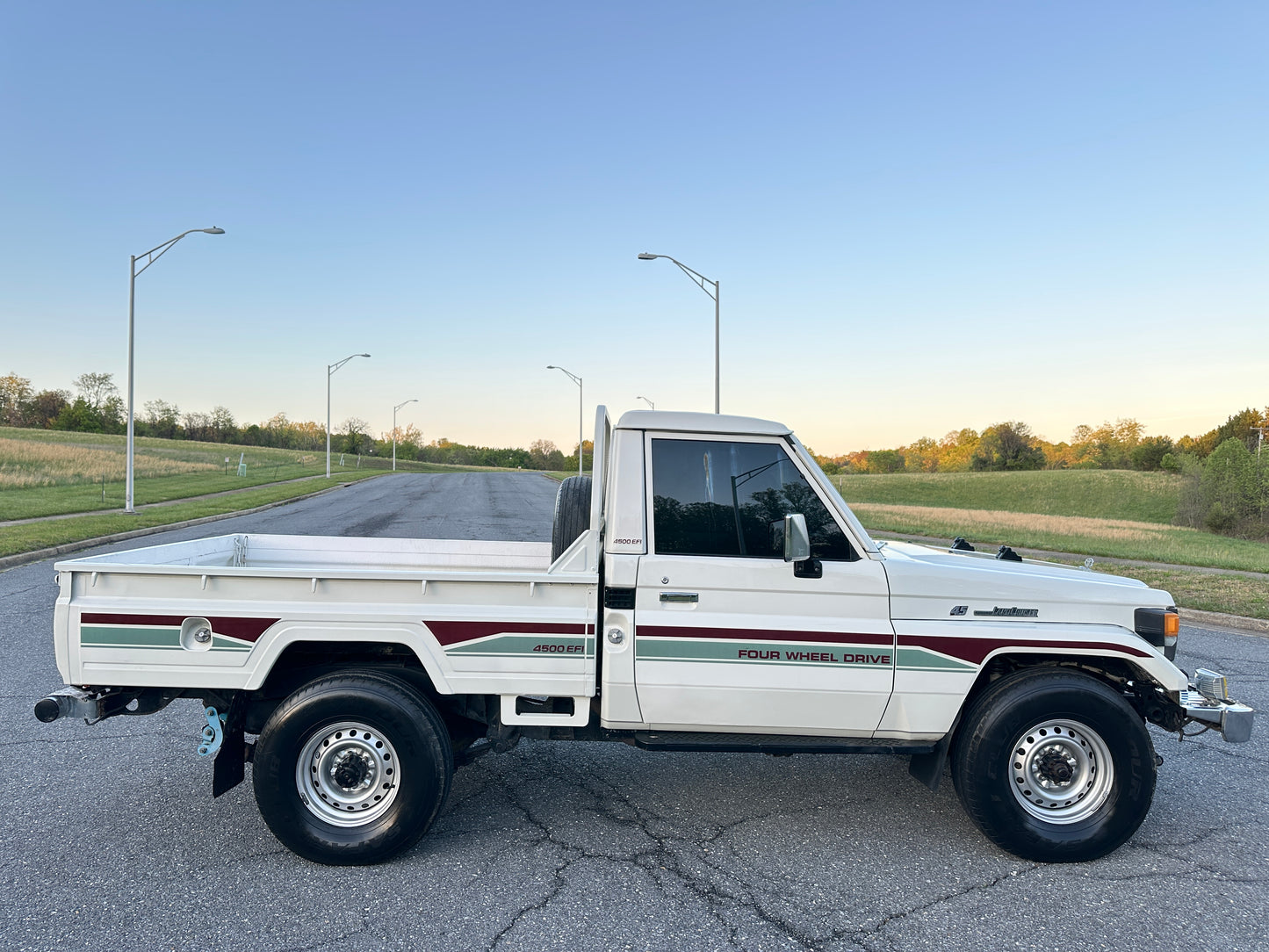 1999 TOYOTA LAND CRUISER FZJ75 PICKUP 4WD - GCC SPEC - LEFT HAND DRIVE - 5 SPEED MANUAL — LOT#854
