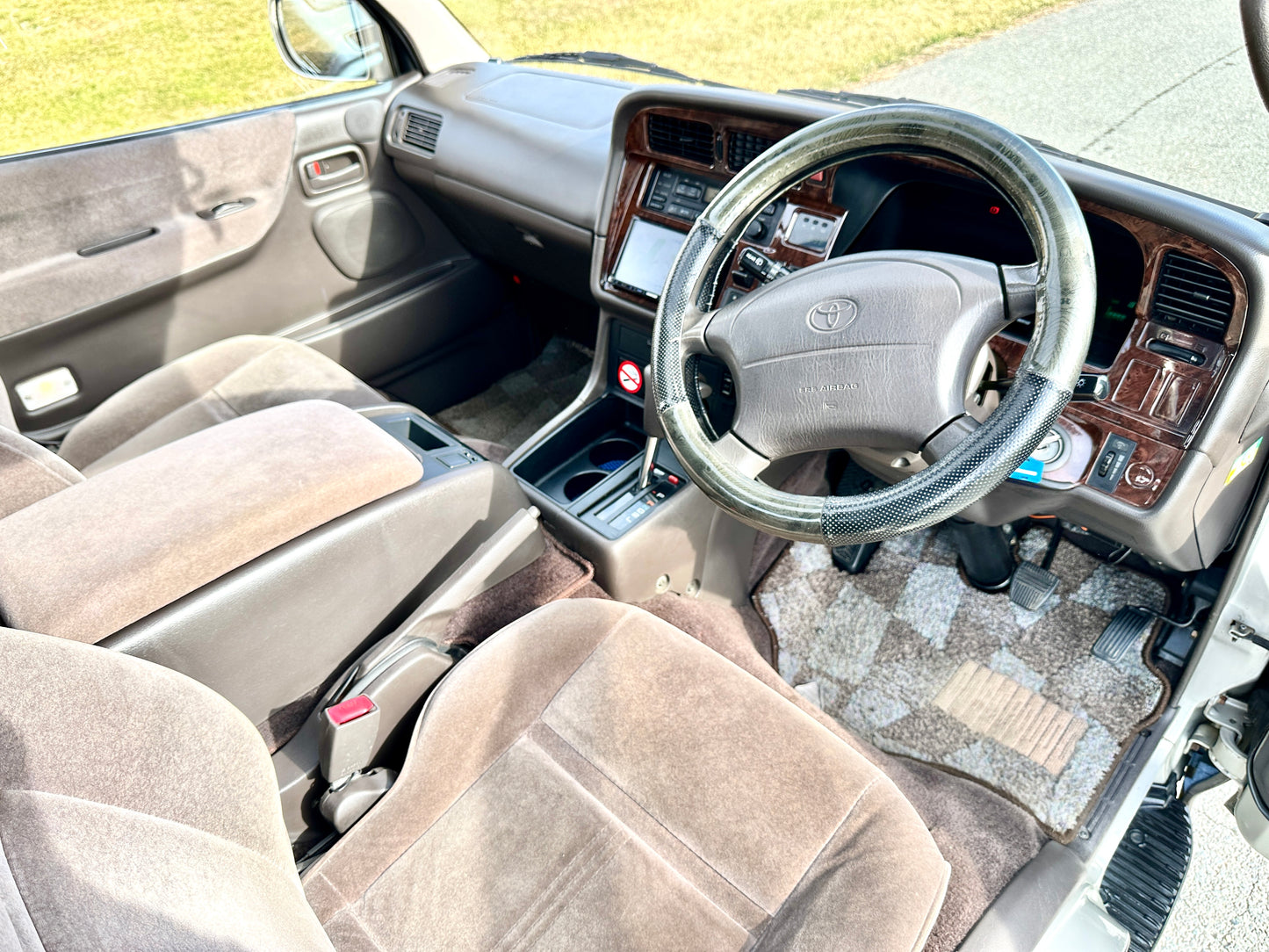 1996 TOYOTA HIACE SUPER CUSTOM LIMITED KZH106