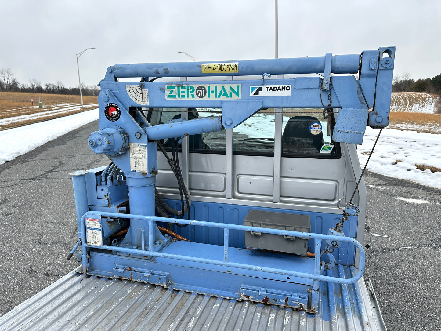 1996 TOYOTA TOWNACE CRANE TRUCK - DIESEL - A/C - 14k Miles — LOT#726