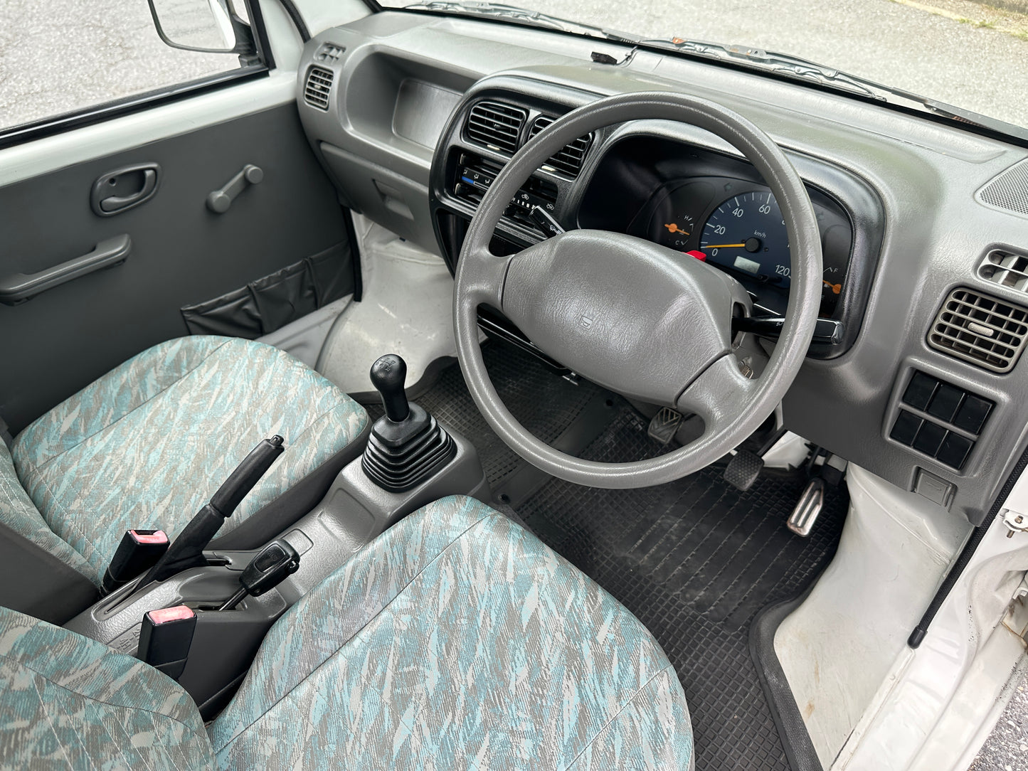 2000 SUZUKI CARRY 4WD - A/C - FUEL INJECTED