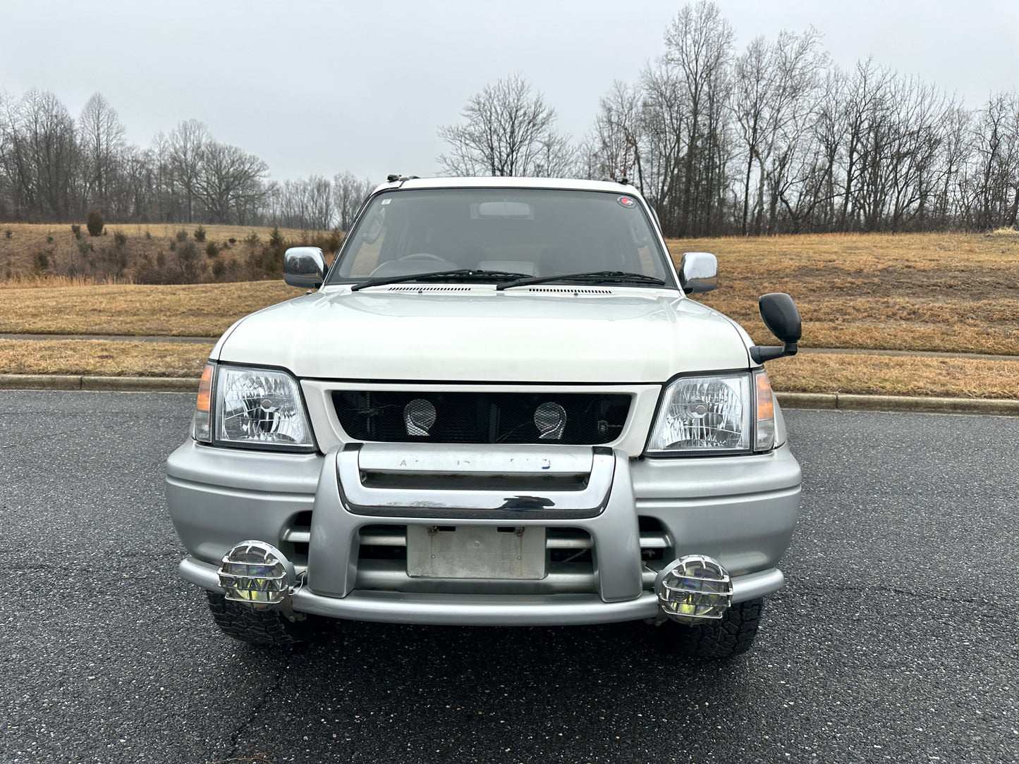 1999 Toyota Land Cruiser Prado TX Limited 4WD - 4 Cylinder Gasoline — LOT#686