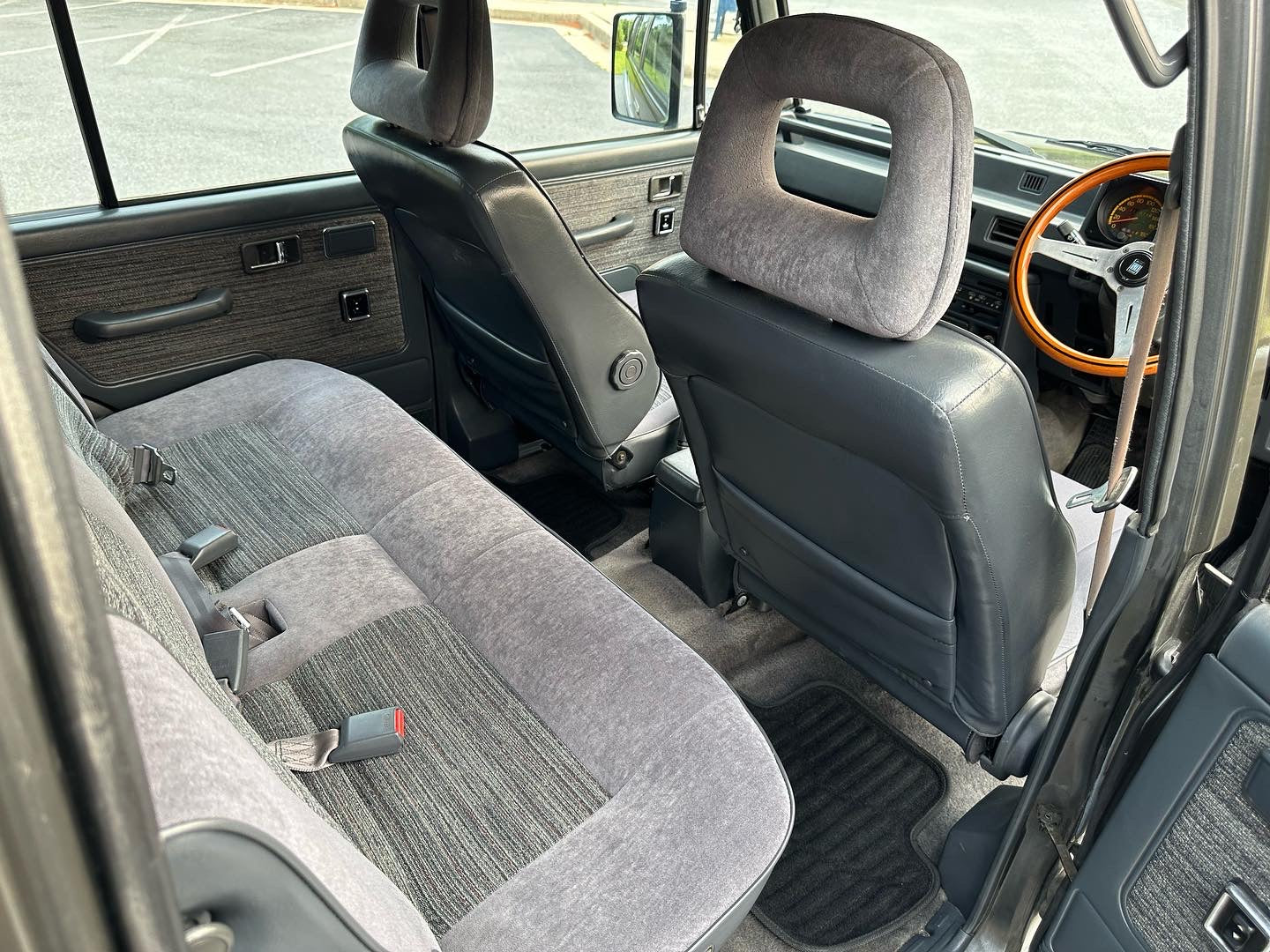 1990 MITSUBISHI PAJERO MONTERO WAGON E-L146GW