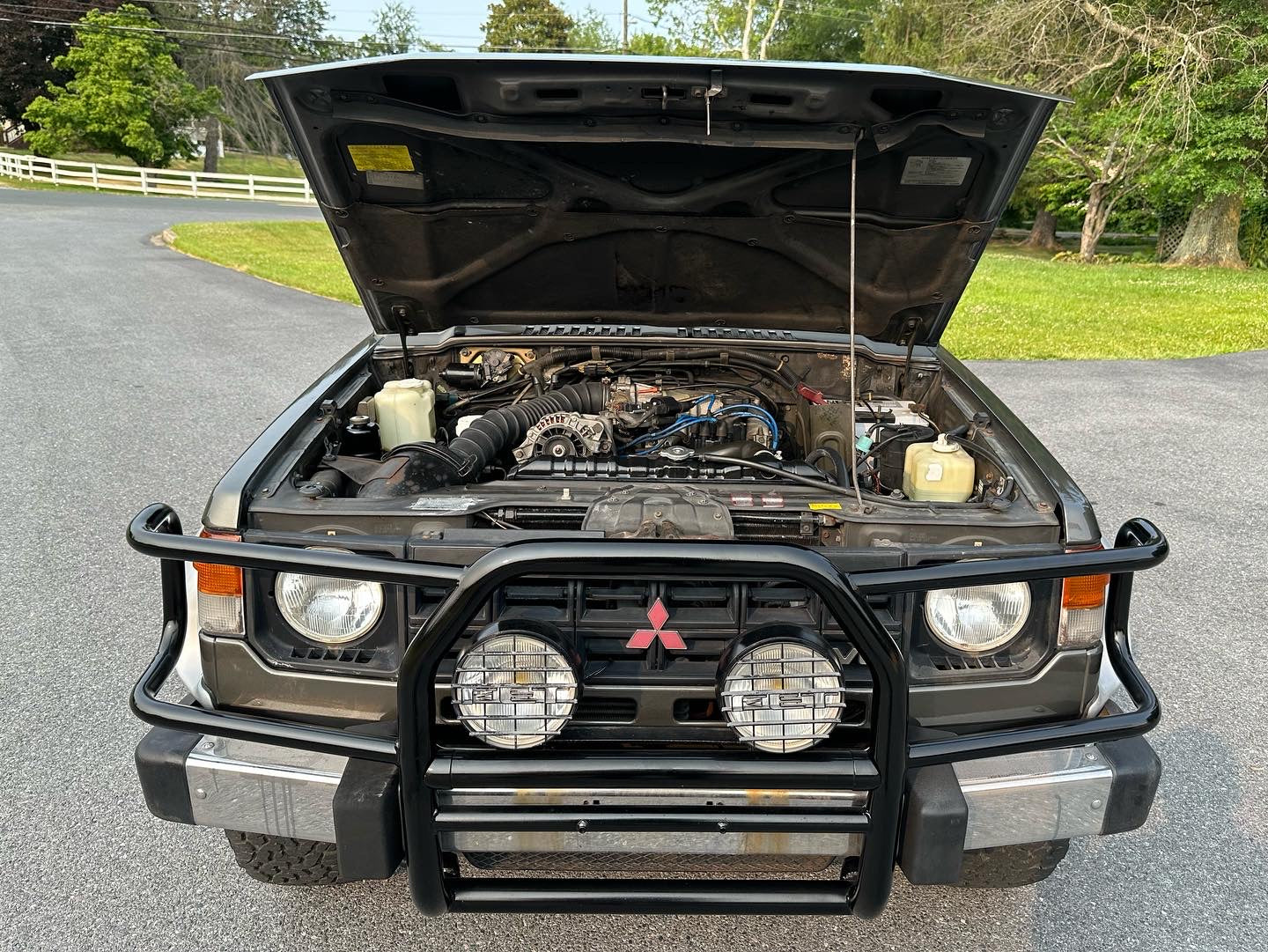 1990 MITSUBISHI PAJERO MONTERO WAGON E-L146GW