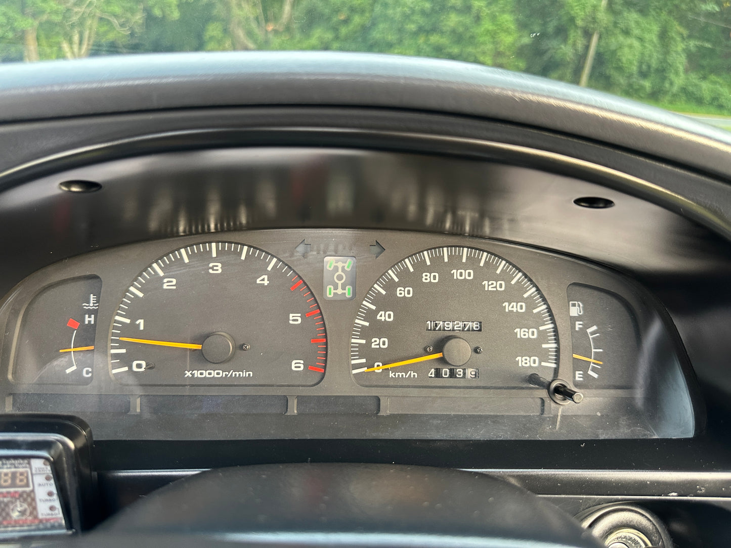 1996 TOYOTA HILUX SURF SSR-G 4WD - TURBO DIESEL — LOT#606