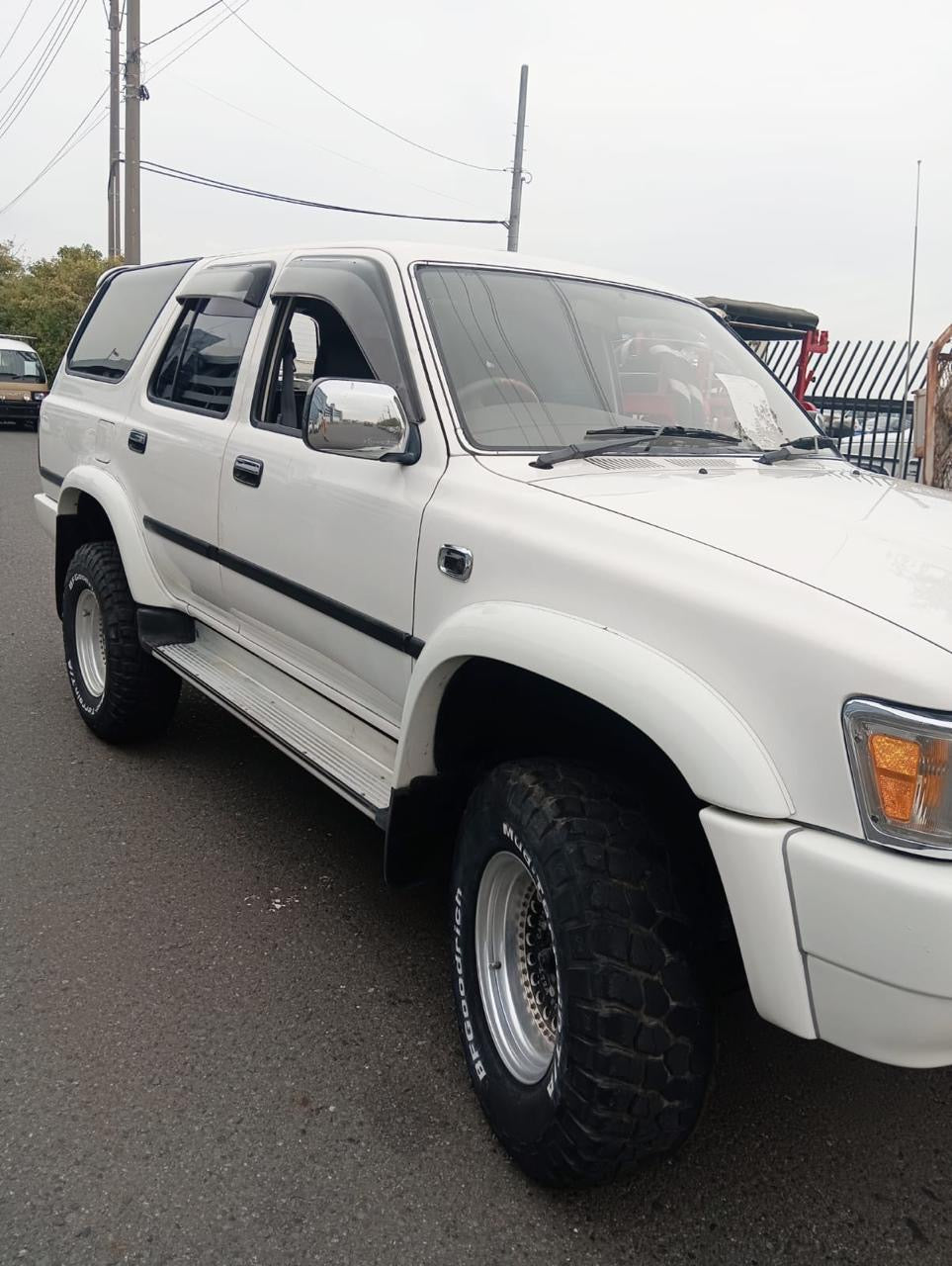 1995 TOYOTA HILUX SURF SSR-X LIMITED - 4WD - TURBO DIESEL