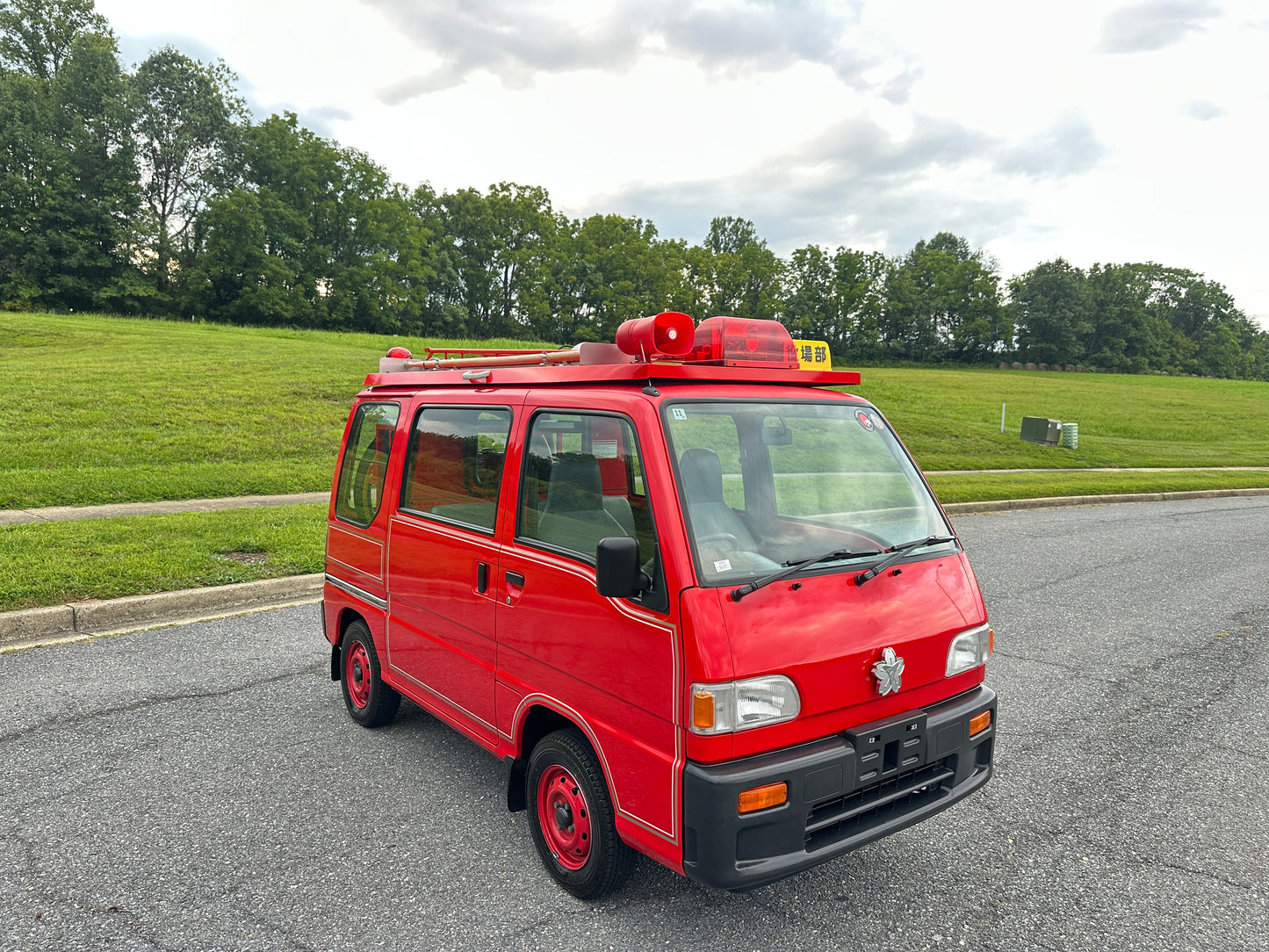 RARE FIRE VAN - 1997 SUBARU SAMBAR DIAS 4WD - FULLY EQUIPPED — LOT#931