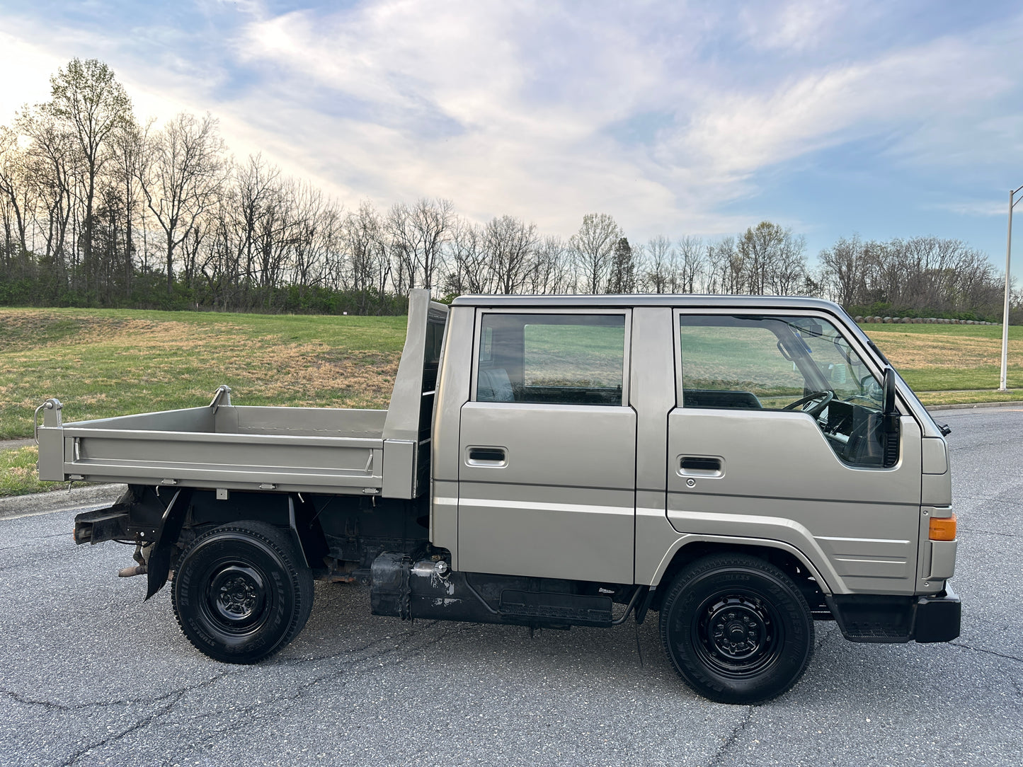 1993 TOYOTA TOYOACE LY61 DOUBLE-CAB DUMP TRUCK