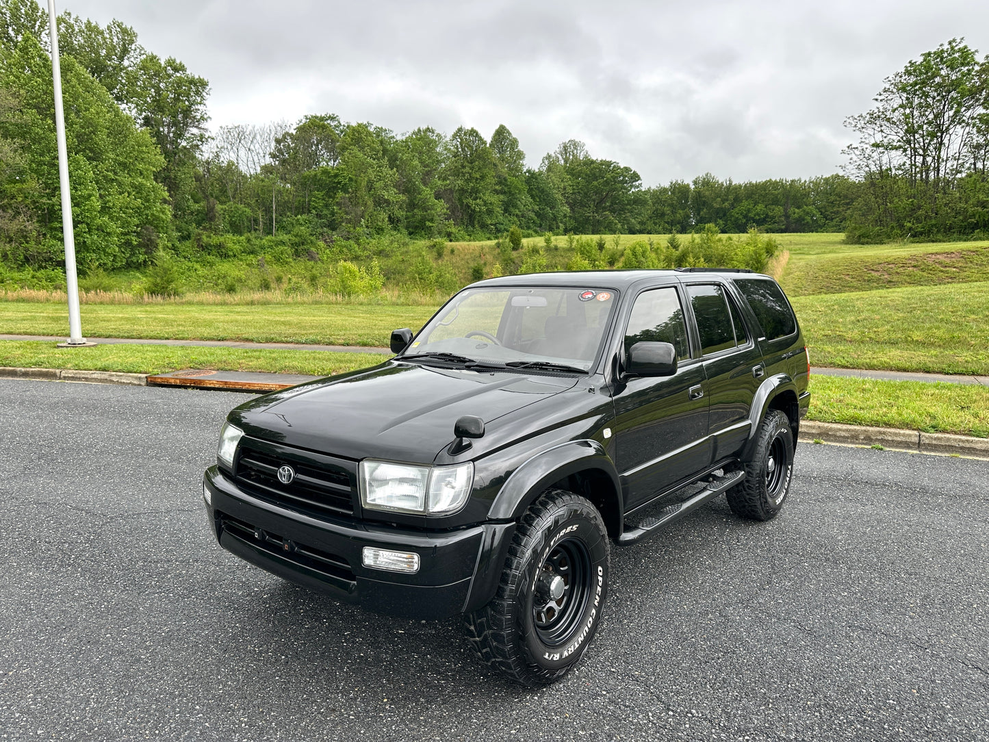 1998 TOYOTA HILUX SURF SSR-X LIMITED 4WD - 4 Cylinder Gasoline — LOT#902