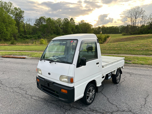 1998 SUBARU SAMBAR SUPER DELUXE - HIGH ROOF - 4WD - 5 SPEED - LOT#865