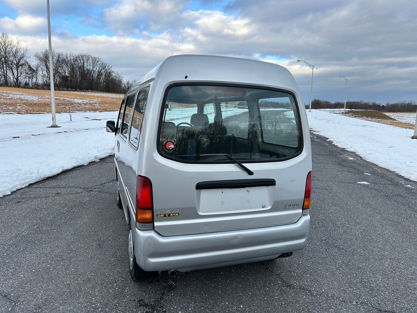 2000 SUBARU SAMBAR DIAS 4WD - 5 SPEED - FUEL INJECTION - AIRBAG — LOT#673