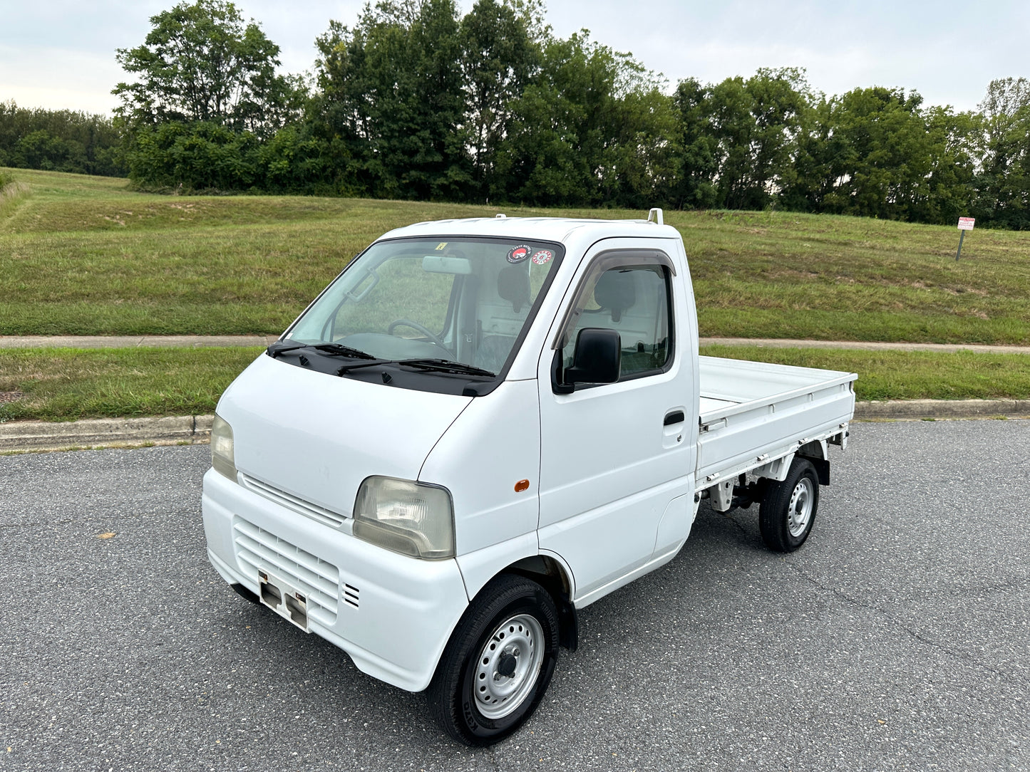 1999 SUZUKI CARRY -4WD -FUEL INJECTED -2 SPEED TRANSFER-CASE -AIR CONDITIONING — LOT#651