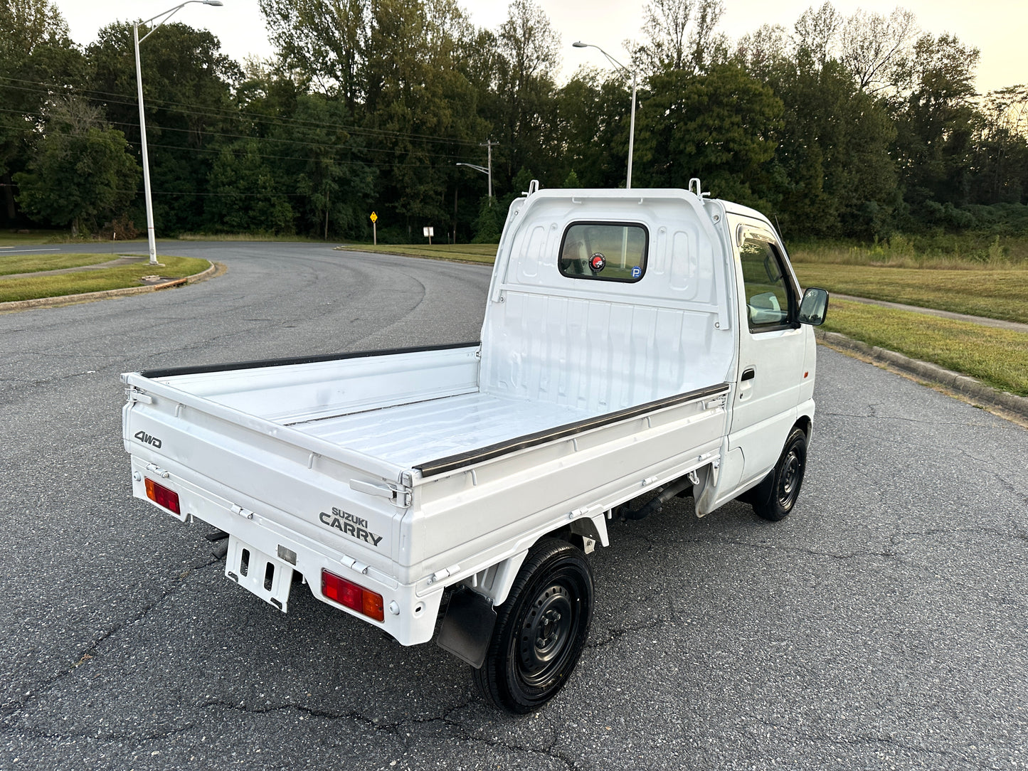 2000 SUZUKI CARRY -4WD -FUEL INJECTED -2 SPEED TRANSFER-CASE — LOT#625