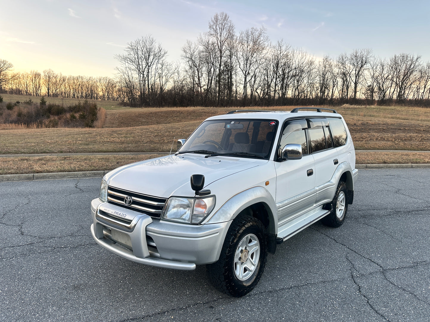 1999 Toyota Land Cruiser Prado TX Limited 4WD - 4 Cylinder Gasoline — LOT#688