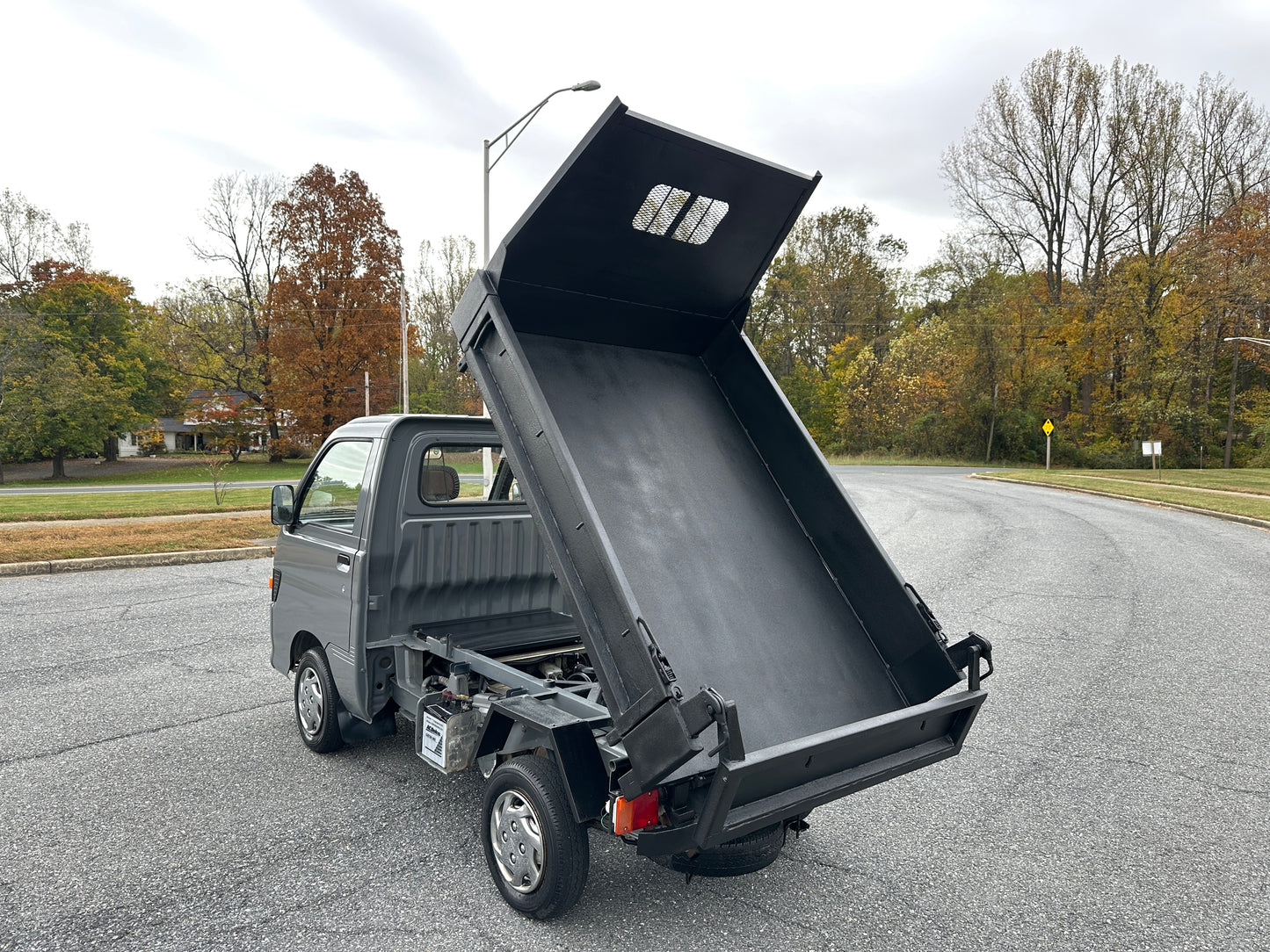 1995 DAIHATSU HIJET PTO DUMP 4WD - A/C - DIFF LOCK — LOT#669