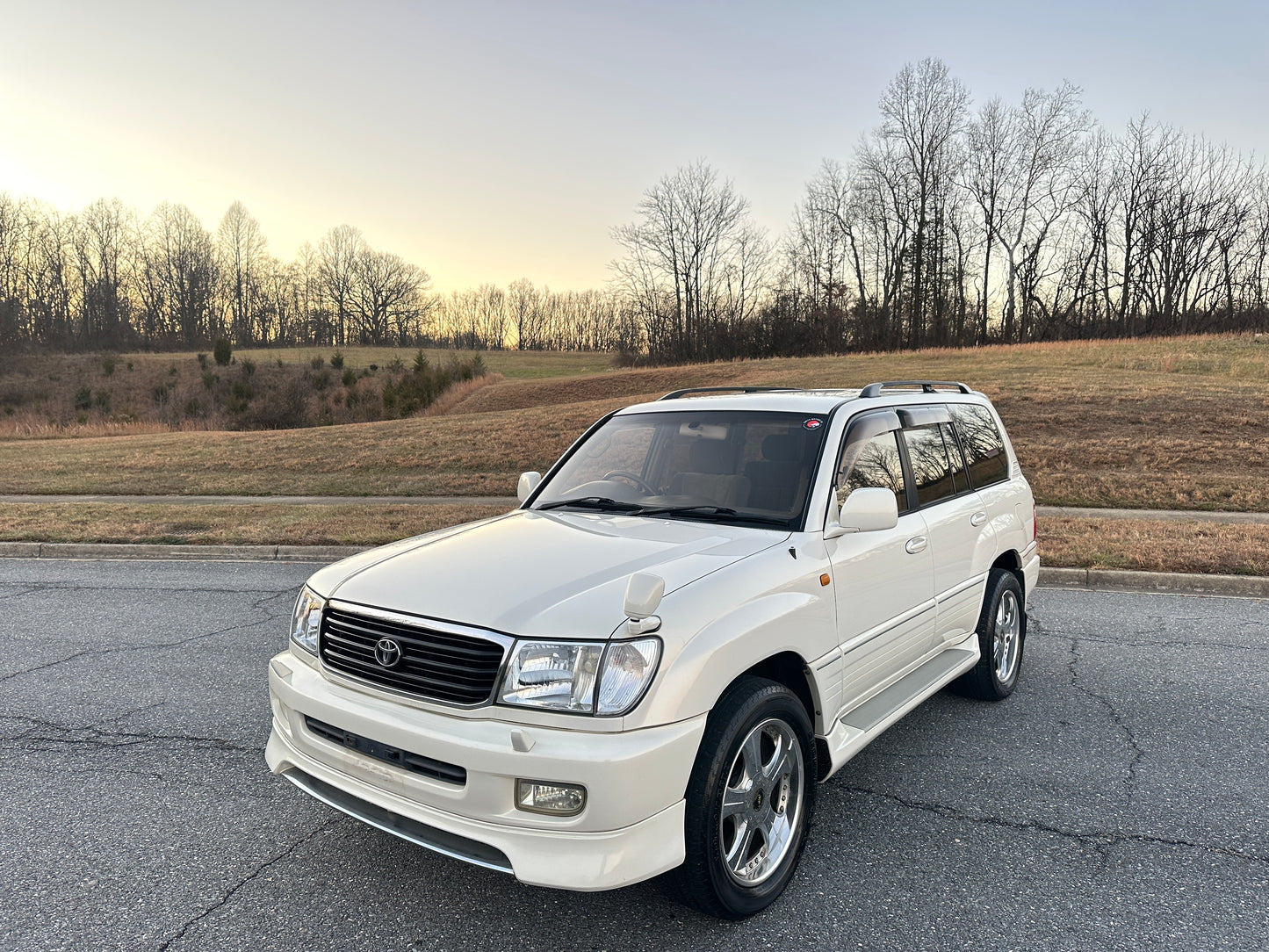 2000 TOYOTA LAND CRUISER VX LIMITED 4WD - “V8” GASOLINE - 82,661 MILES — LOT#724