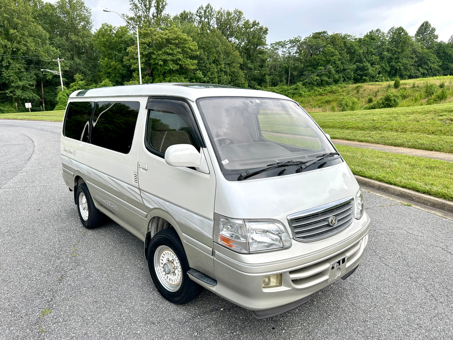 2000 TOYOTA HIACE SUPER CUSTOM LIVING SALOON EX 4WD — INTERCOOLER TURBO DIESEL