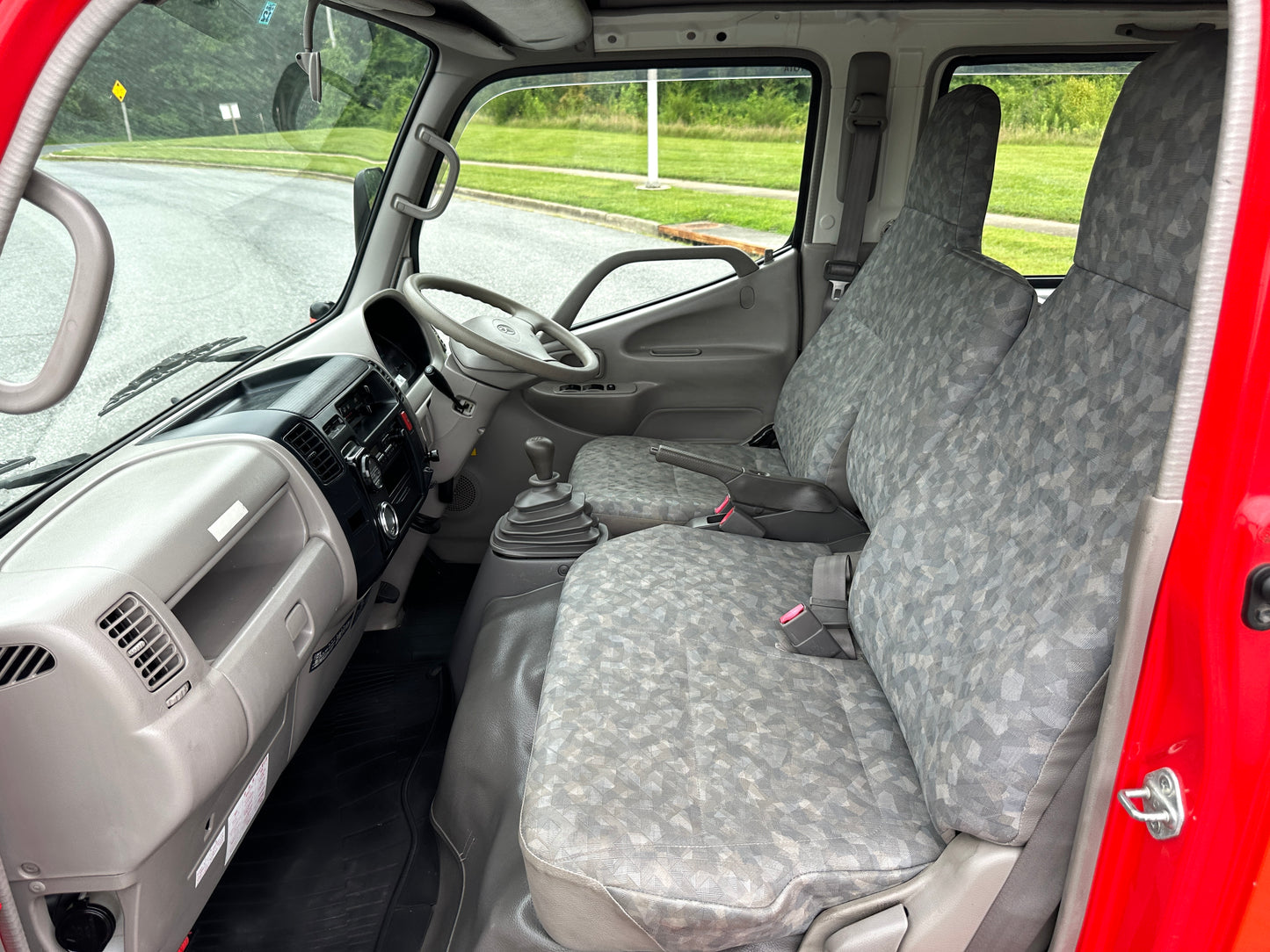 1999 TOYOTA DYNA JAPANESE FIRE TRUCK - DIESEL - 6,528 MILES — LOT#855